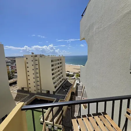 Modern 2br View Rocha 아파트