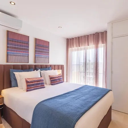 Modern 2br View Rocha